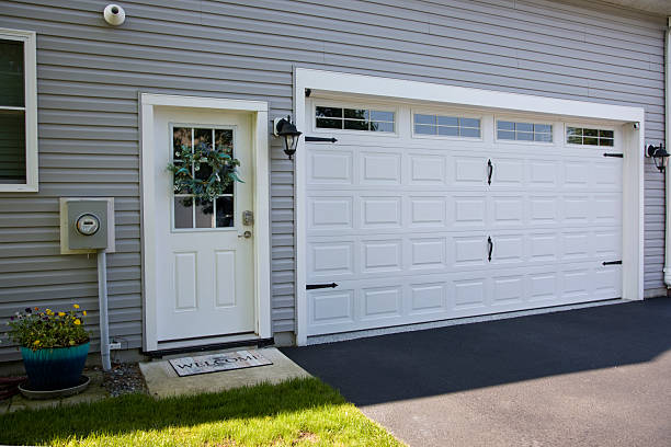 24/7 Emergency Garage Door Panel Replacement experts in Greene County County, GA